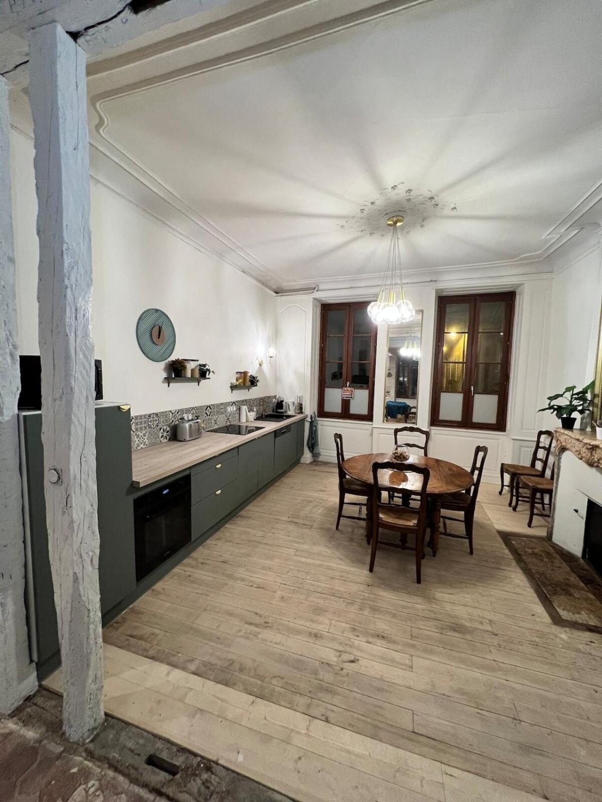 "La Grenouille" Centre Historique - Les Terres Du Roy Villa Авалон Екстериор снимка